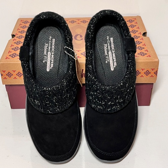 Skechers Full Bloom Easy Going Water-Repellent Suede Clogs - Picture 5 of 7